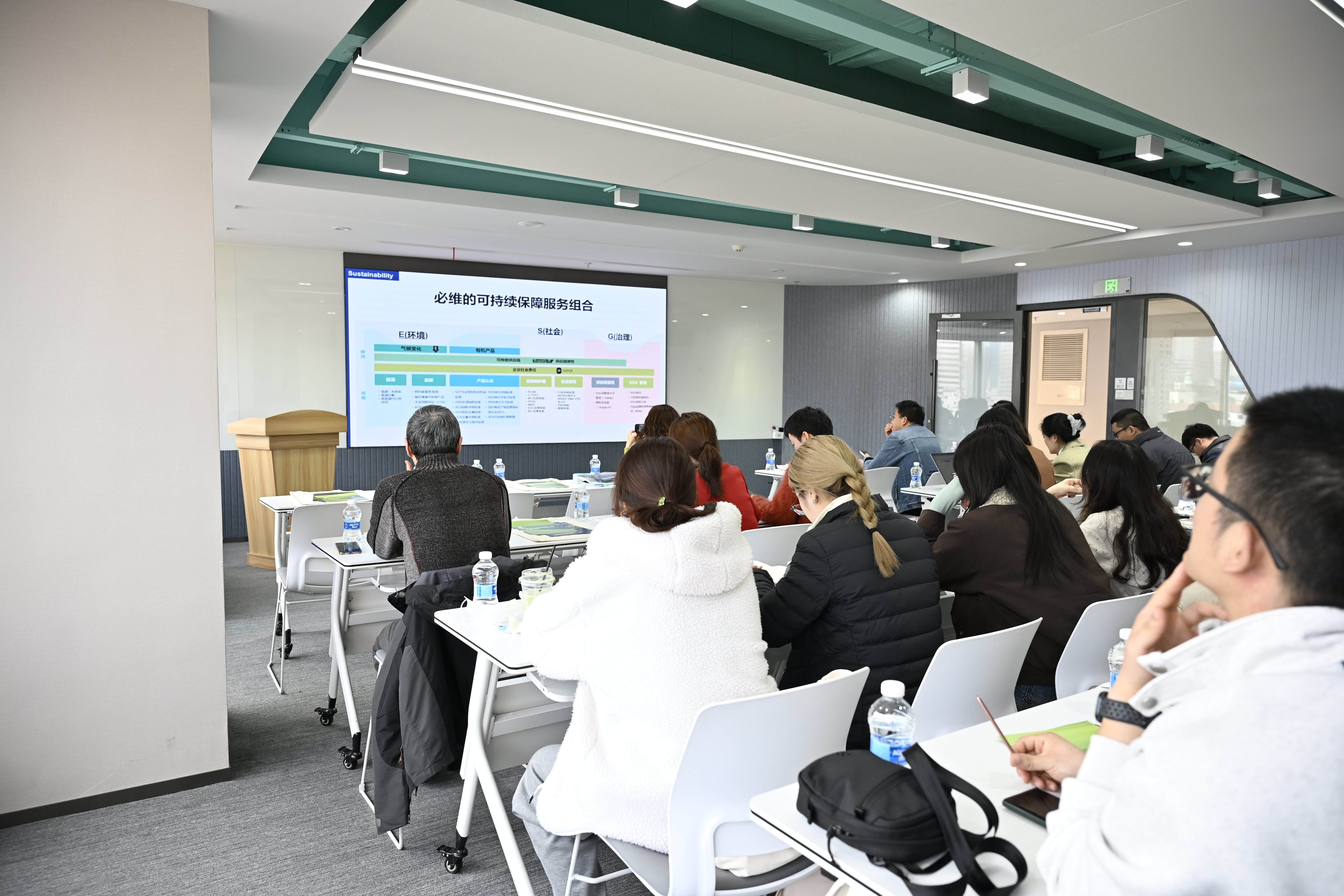 标准变局·合规先机——bet356官网入口上海站研讨会圆满落幕，深度解码双新规与CBAM执行期应对